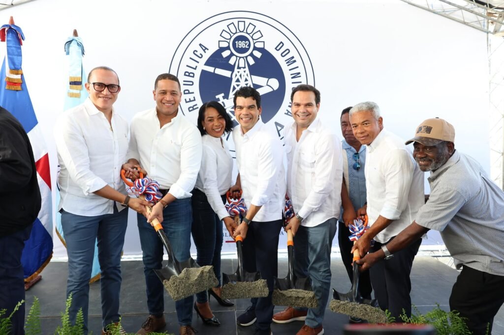 Wellington Arnaud inicia construcción del alcantarillado sanitario de El Córbano, provincia San Juan Wellington Arnaud